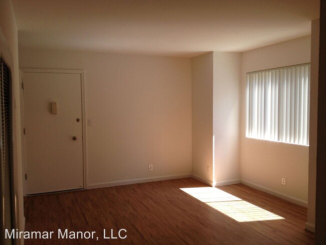 Building Photo - 3725 Miramar Way