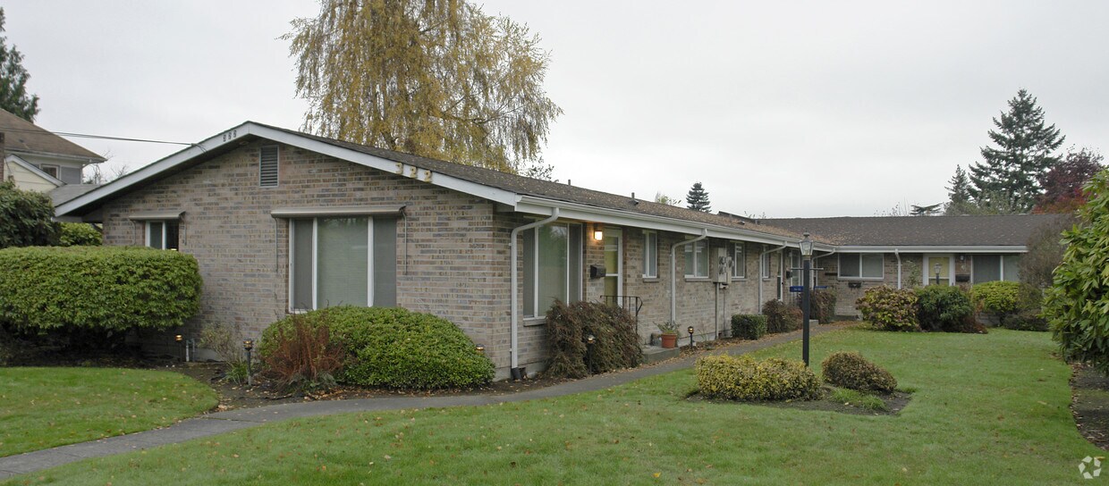 Primary Photo - 322 7th St SW