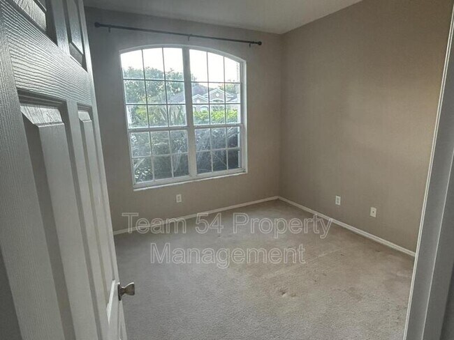 Foto del edificio - 6323 Sturbridge Ct