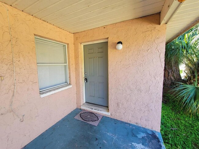 Building Photo - 2414 Chestnut Woods Dr
