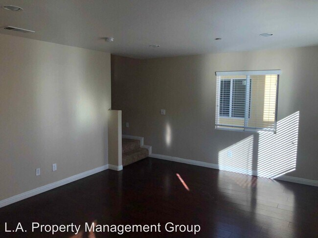 Building Photo - 8414-8416 Hooper Ave