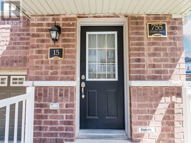 Photo du bâtiment - 755-755 Linden Dr
