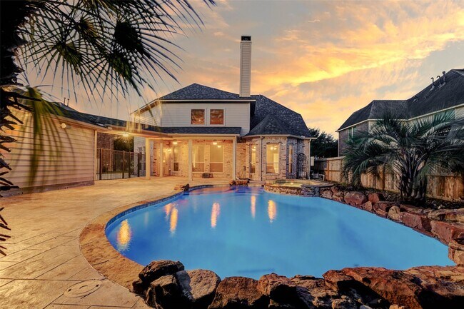 Building Photo - 2226 Arrowwood Trail
