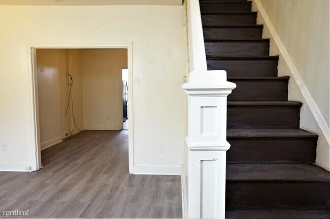 Building Photo - 3 br, 2 bath Townhome - 2727 Mura St