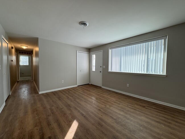 Living Room - 20741 Tuck Rd