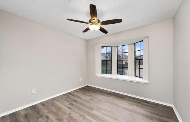 Building Photo - 13828 Purplemartin St