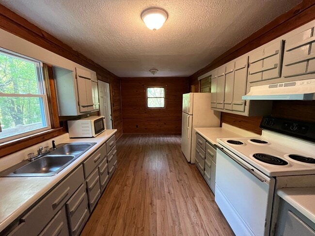 Foto del edificio - 709 Atlanta Hwy