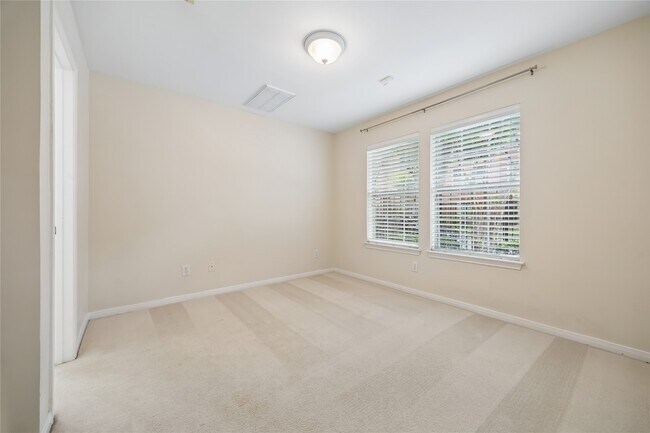 Building Photo - 3003 Terrace Hills Ln