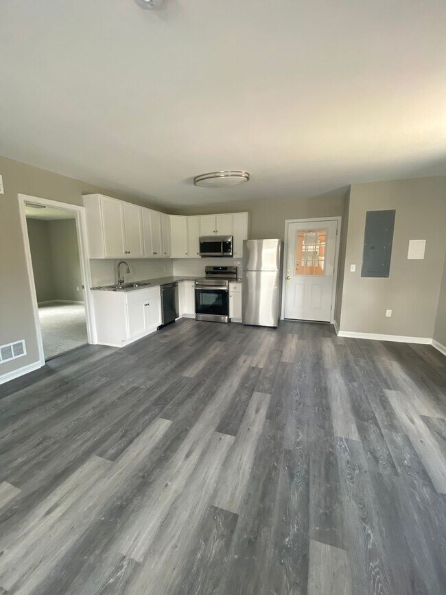 Foto del edificio - Brand New 2 bedroom Apartment in Parkland School District!