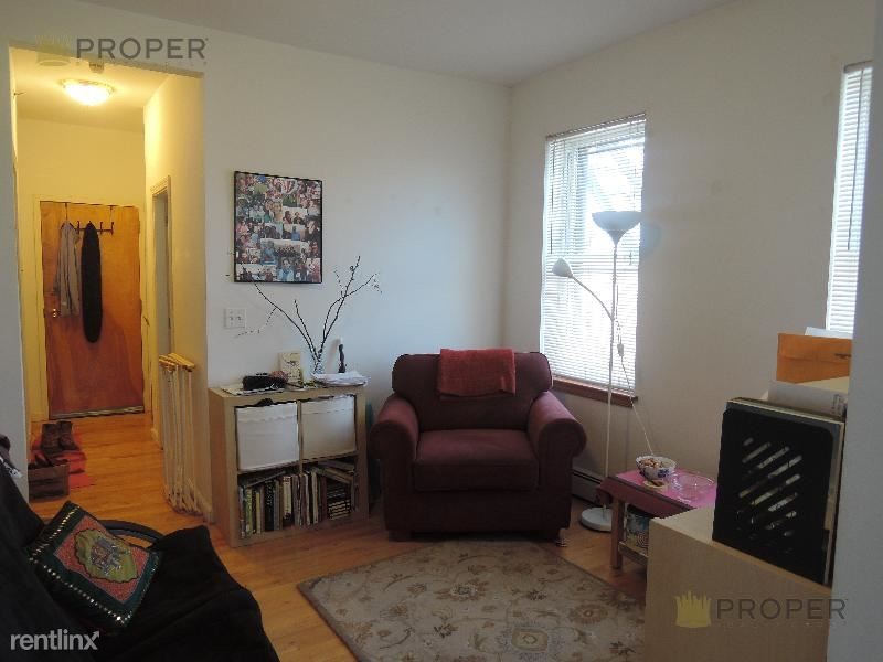 Primary Photo - 206 Chestnut Hill Ave