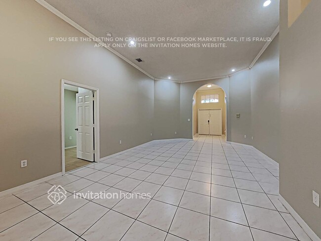 Building Photo - 9155 SW 166th Pl