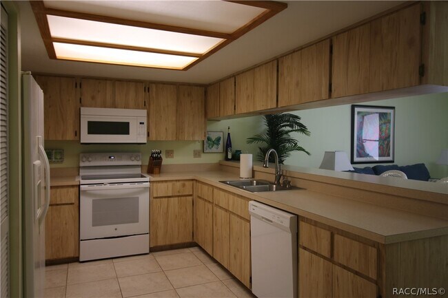 Foto del edificio - 908 Pritchard Island Rd