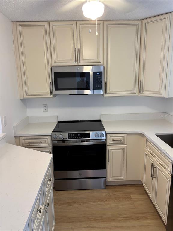 Building Photo - 7405 Bay Island Dr S