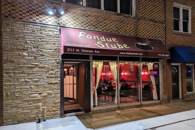 Foto del edificio - 2717 W Peterson Ave