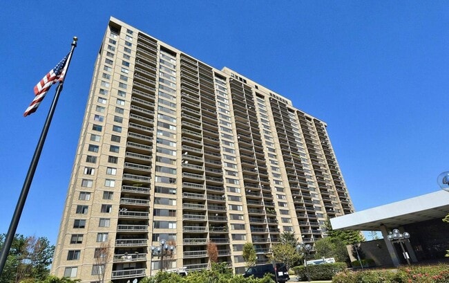Building Photo - 3701 S George Mason Dr