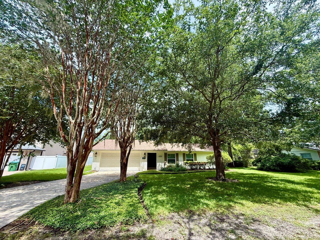Foto principal - GORGEOUS, COMPLETELY REDONE 3/2 MAITLAND H...