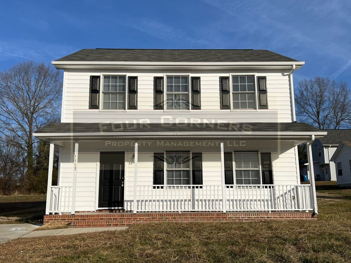 Large 3 Bedroom 2.5 Bath Home House Rental in Burlington, NC