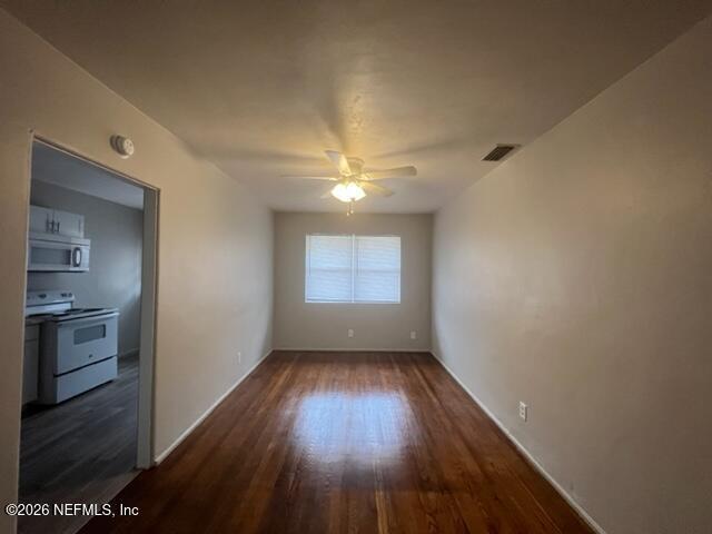 Foto del edificio - 3119 Belden Cir