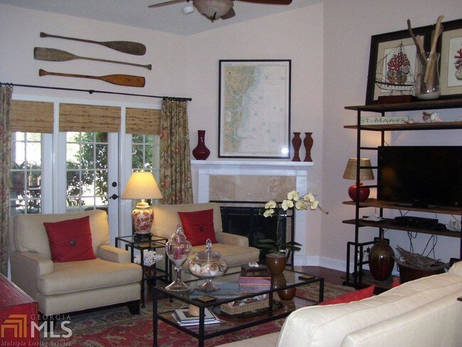 Building Photo - 1048 Greenwillow Dr