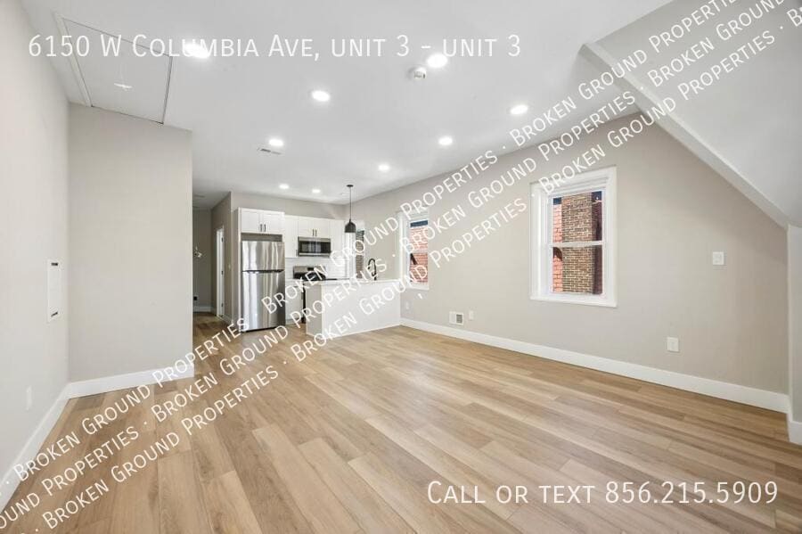 Photo - 6150 W Columbia Ave, unit 3-Unit 3