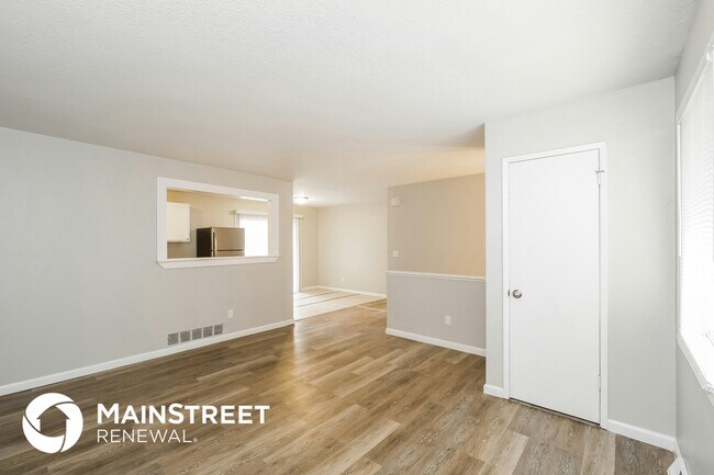 Foto del edificio - 6302 E 140th Terrace