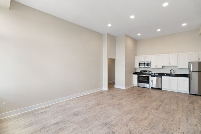 Interior Photo - Fyfe Apartments