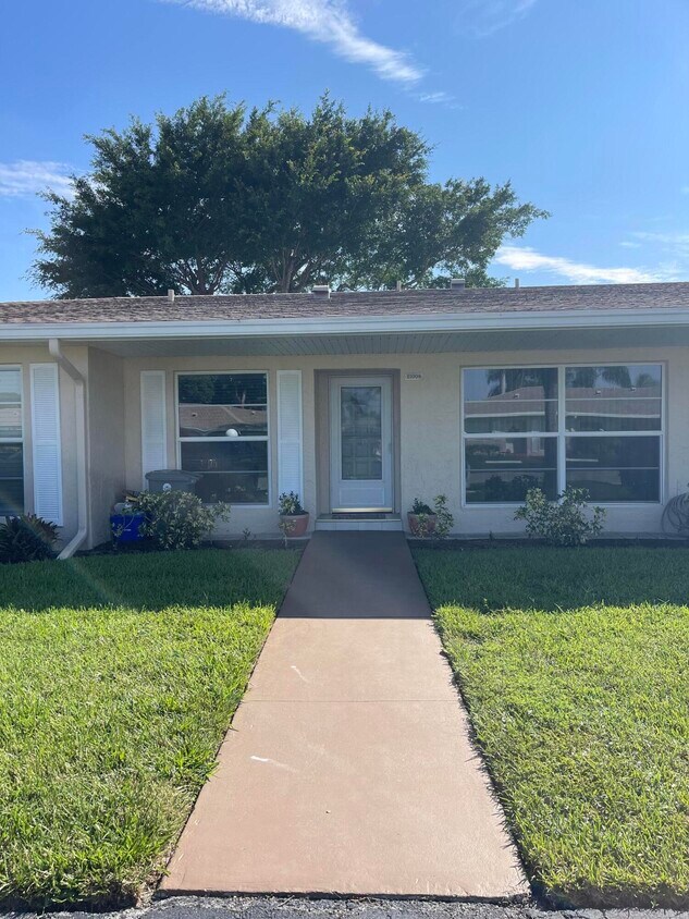 Foto principal - 21008 Covington Dr