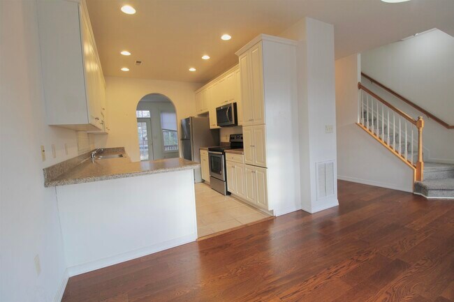 Foto del edificio - 2911 Diamond Spring Ln