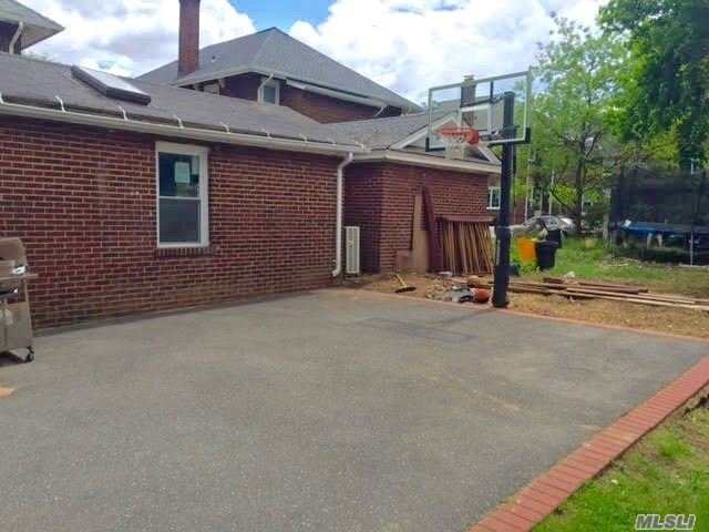 Building Photo - 319 Woodmere Blvd