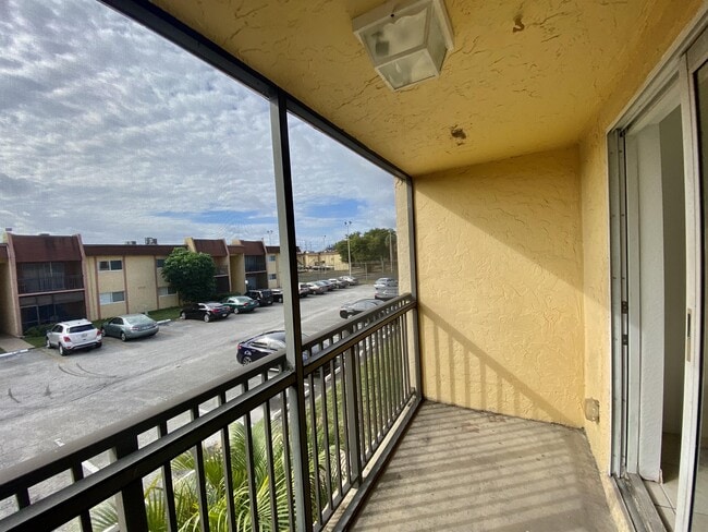 Photo - 2914 NW 55th Ave Townhome