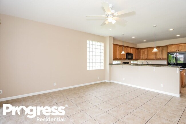 Building Photo - 753 Triana St