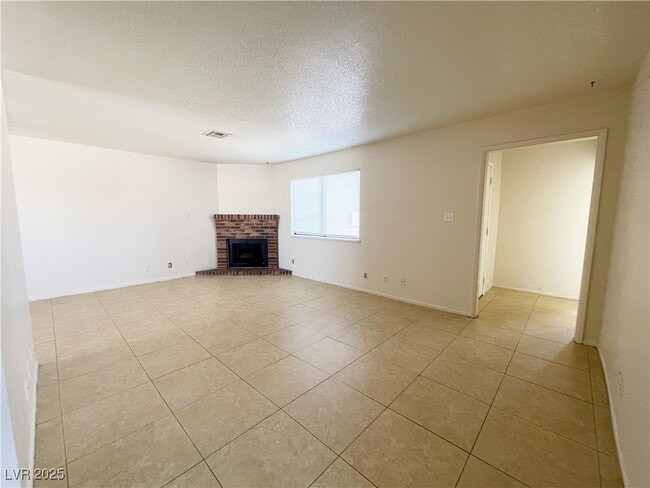 Building Photo - 6917 Mendon Ln