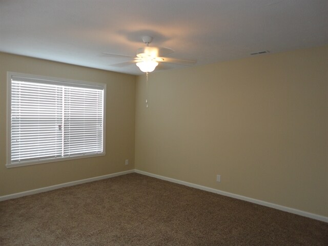 Foto del edificio - 8637 Trumpeter Dr