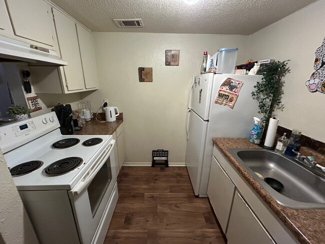 Foto del edificio - 4405 Carter Creek Pkwy