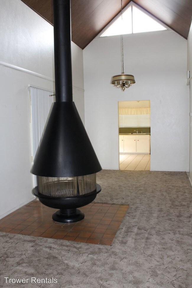 Building Photo - 2700 Fair Palms Pl
