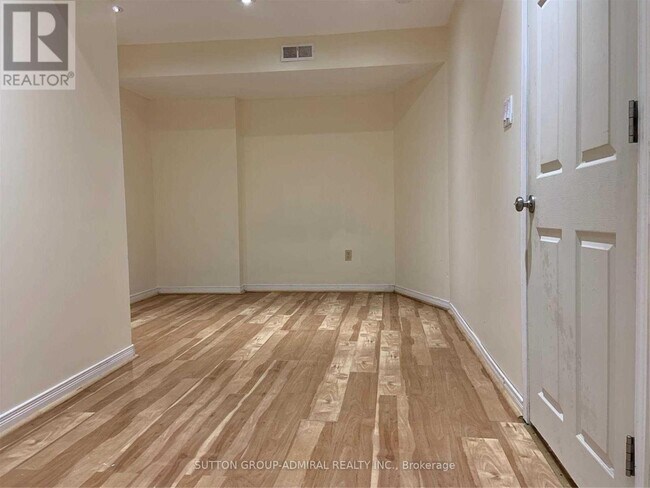 Photo du bâtiment - 29 Estoril St