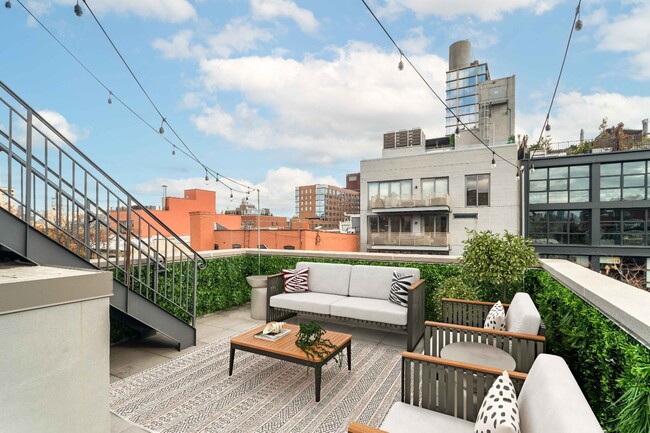 Foto del edificio - 242 Elizabeth St