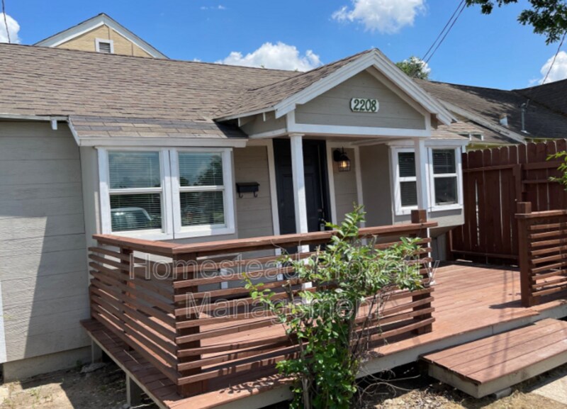 2208 N Brookline Ave, Oklahoma City, OK 73107 Condo for Rent in