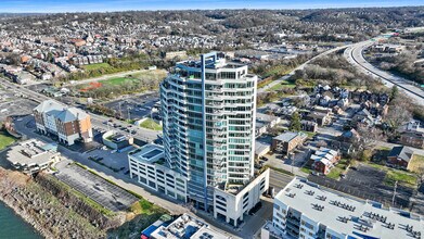Building Photo - 400 Riverboat Row