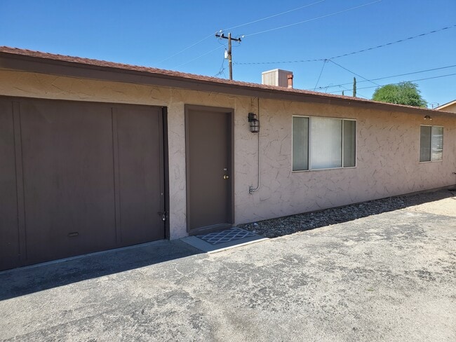 Building Photo - 6434 Linda Lee Dr