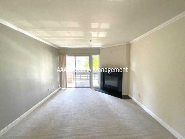 Building Photo - Walnut Creek Condo near Bart! Gorgeous 2 bedroom 2 bath in fantastic location!