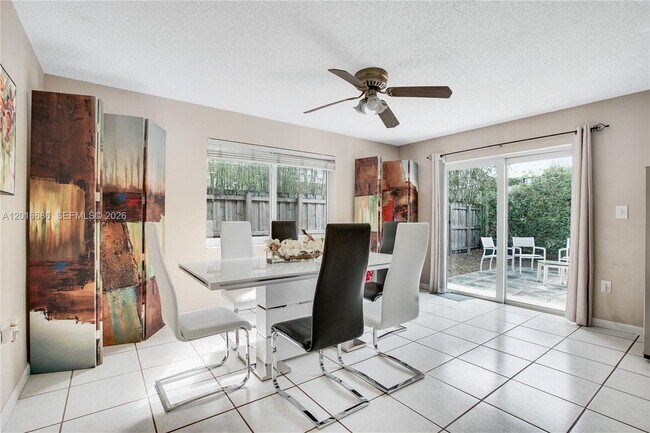 Foto del edificio - 9330 SW 165th St