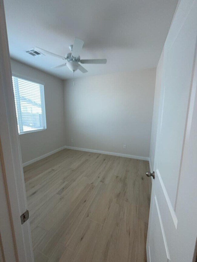 Foto del edificio - 13153 S Altura Ln