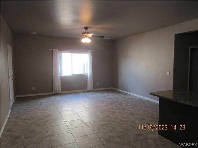 Foto del edificio - 3526 N Irving St