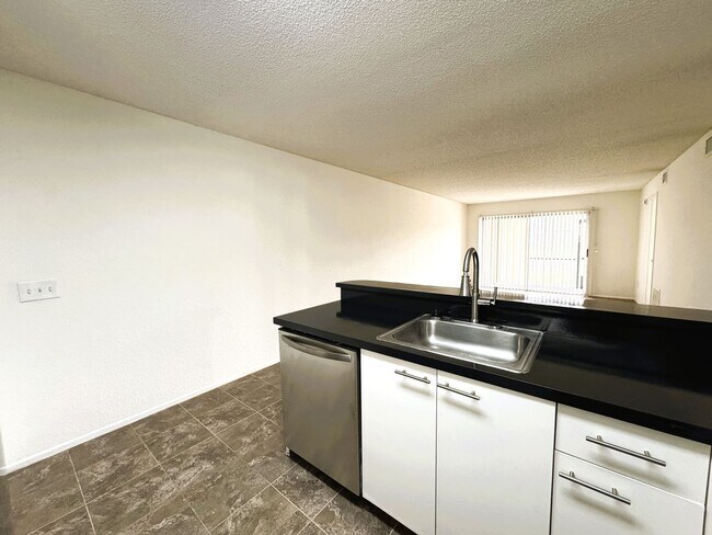 Building Photo - 25100 Sandhill Blvd