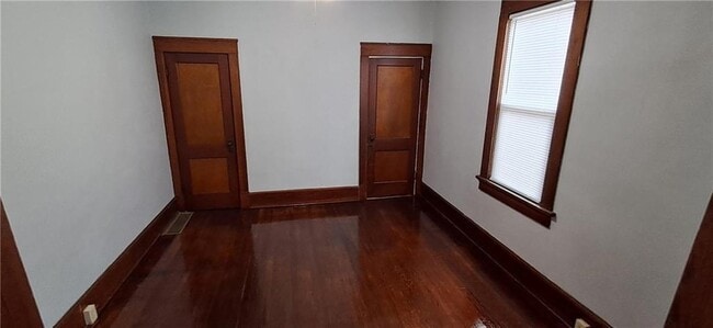 Foto del edificio - 120 Fulkerson St