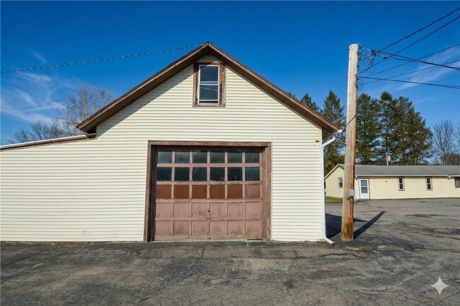 Building Photo - 4395 Fairport Nine Mile Point Rd