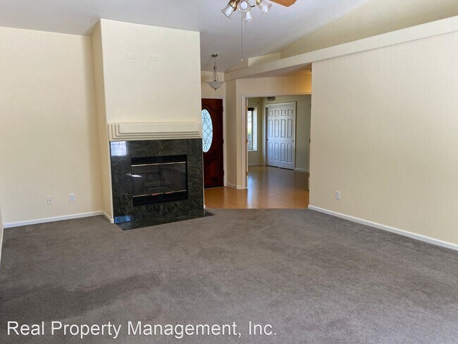 Foto del edificio - 4 br, 2 bath House - 5863 Shadow Glen Drive