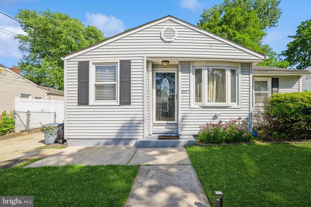 Foto principal - 607 Franklin Ave