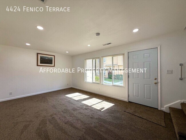 Foto del edificio - 4424 Fenico Terrace